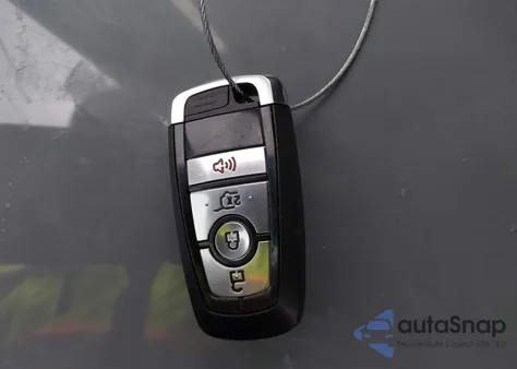 2024 Ford Mustang Mach-E Premium z USA, uszkodzony, nr VIN 3FMTK3SU0RMA26676